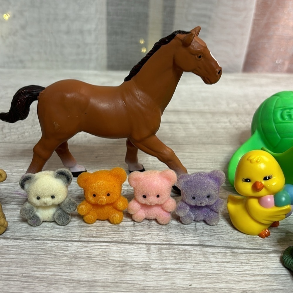 Toy Lot - Picture 3 of 13